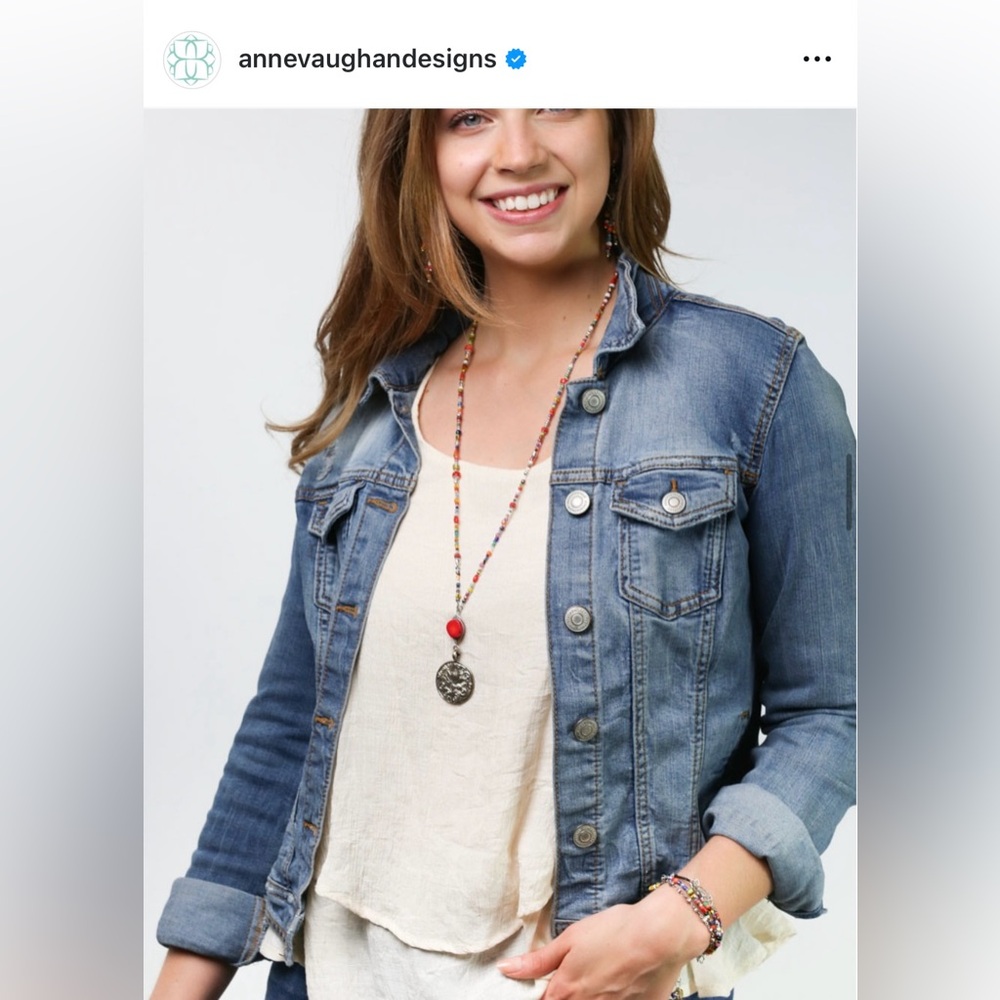 Anne Vaughan Designs United Pendant Necklace